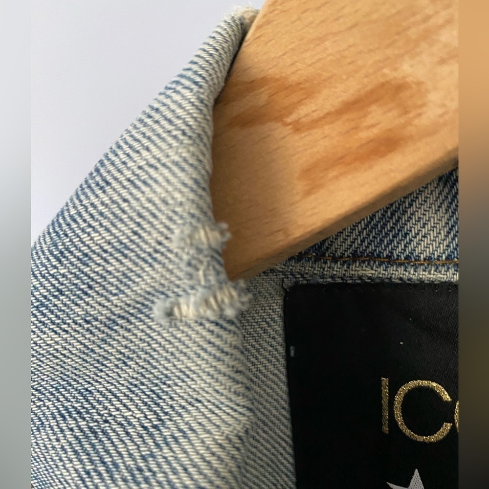 ICONS Objects of Devotion x Levi’s Reconstructed Denim Trucker Vest, Size M - Picture 6 of 16